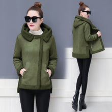 Load image into Gallery viewer, 2017 winter casual coat women&#39;s new short Korean fashion cotton-padded outfit deerskin overcoat trench outfit with hood